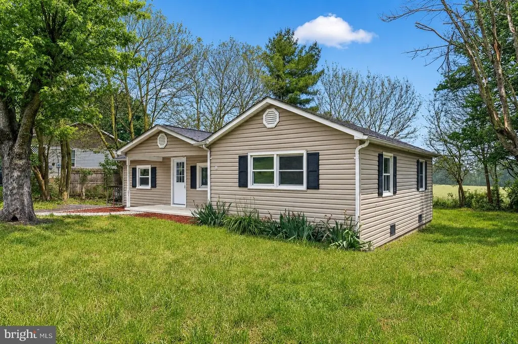 586 Eldon Yates Dr