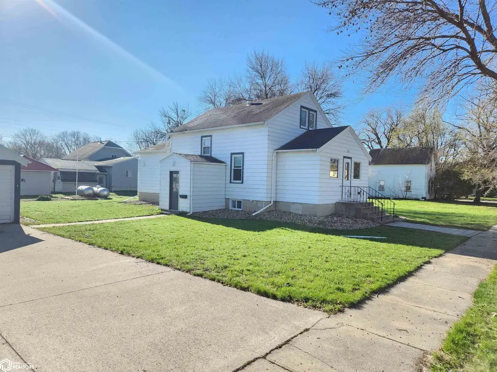 408 N Main St