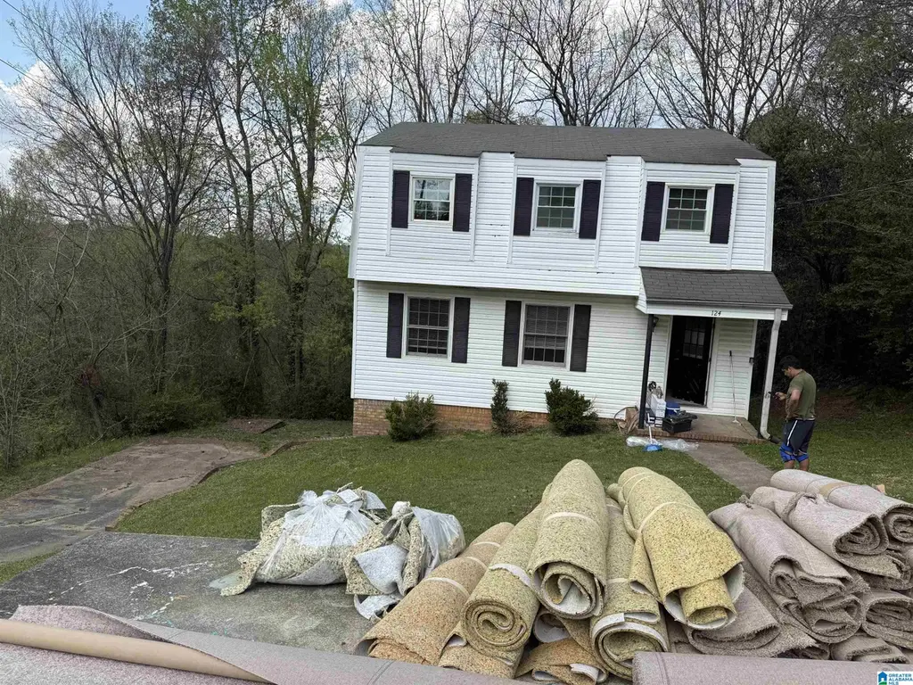 124 Fox Hill Dr
