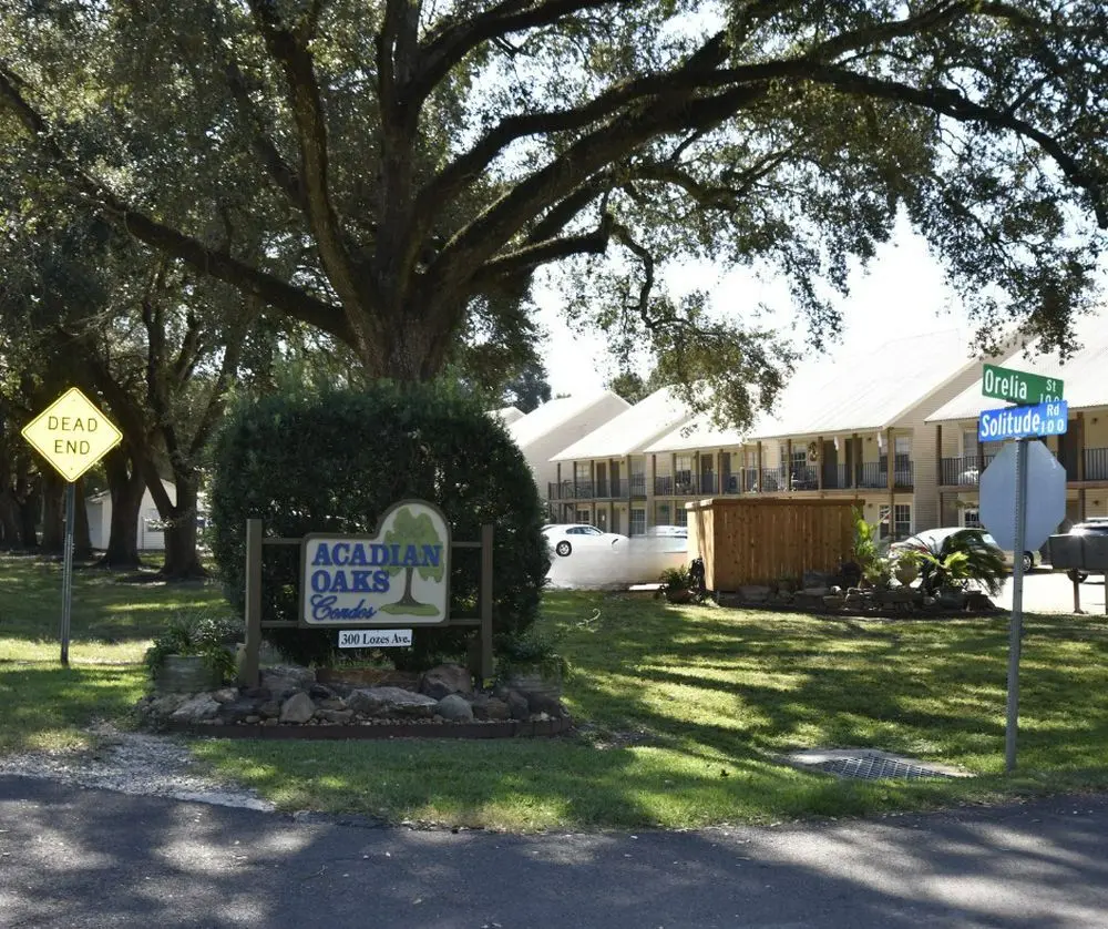300 Lozes Ave