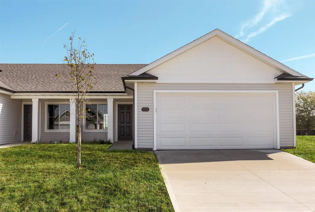 2212 Legacy Dr