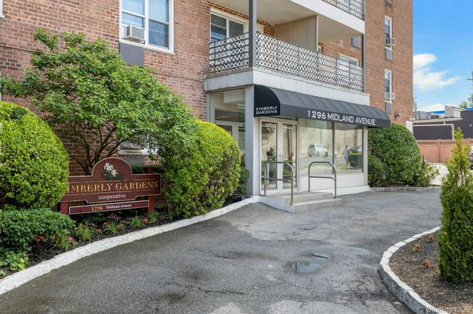 1296 Midland Ave Unit L2