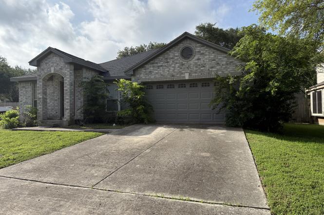1017 Summer Haven Ln