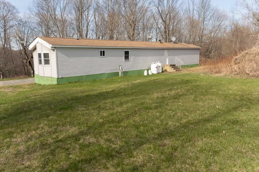 831 McCarthy Rd