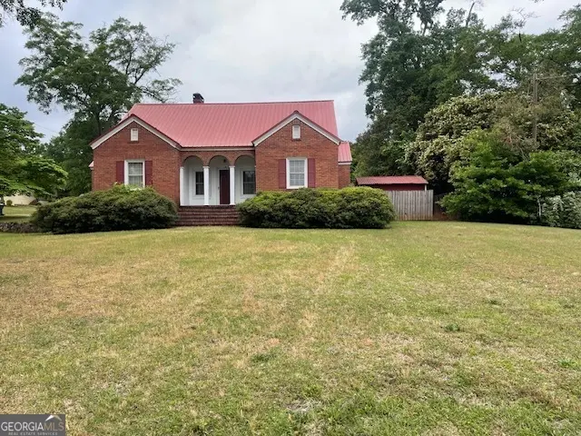 320 Parkway Dr