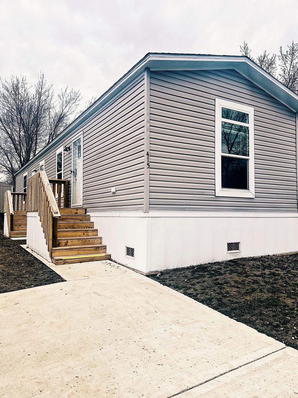 415 Jr Ave