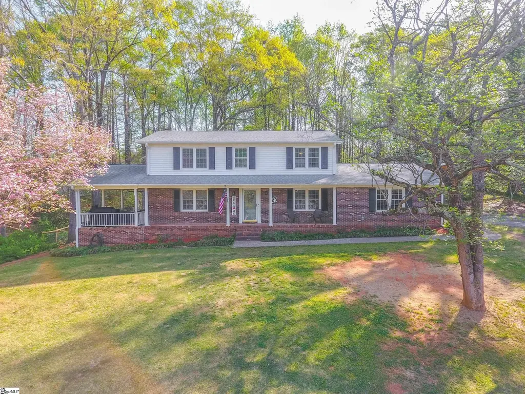 300 Elmwood St