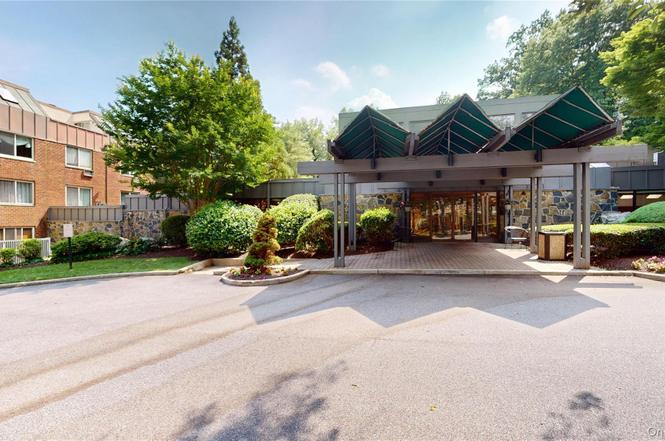 2 Fountain Ln Unit 2P