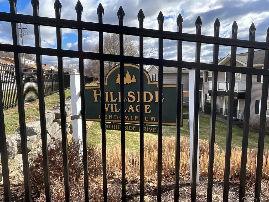 100 Hillside Dr Unit B10