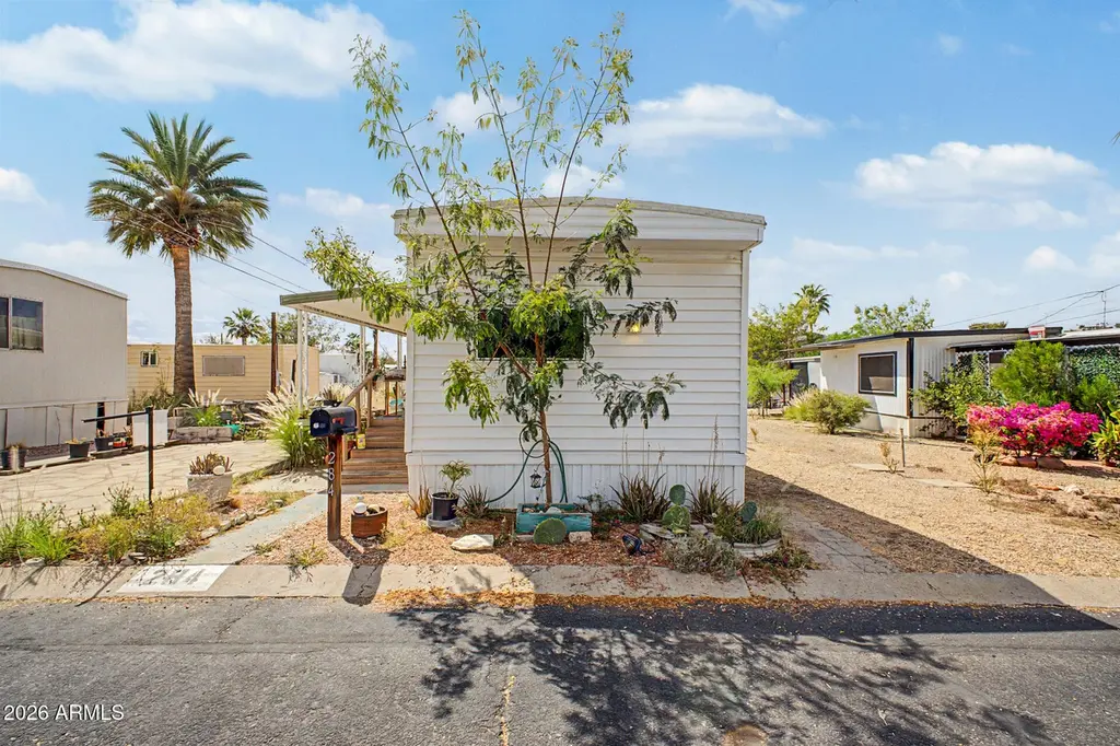 10401 N Cave Creek Rd #284