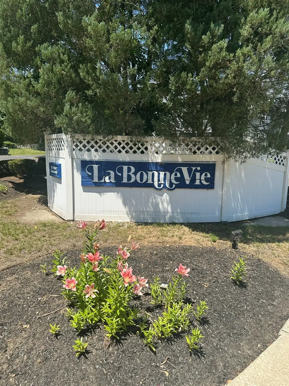 1004 Berwyck Ct