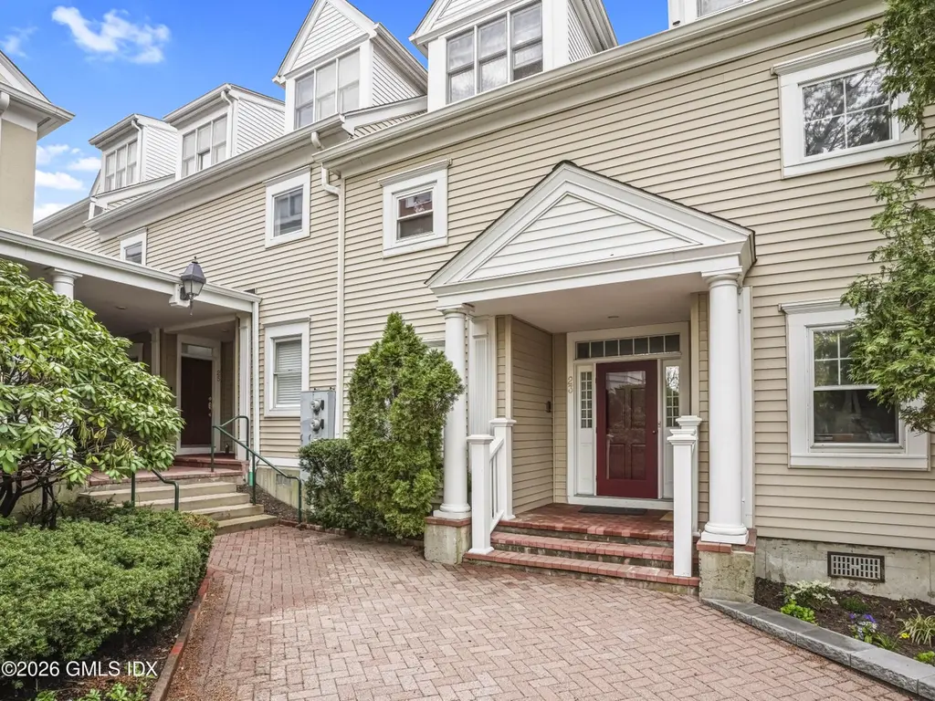 51 Forest Ave #23