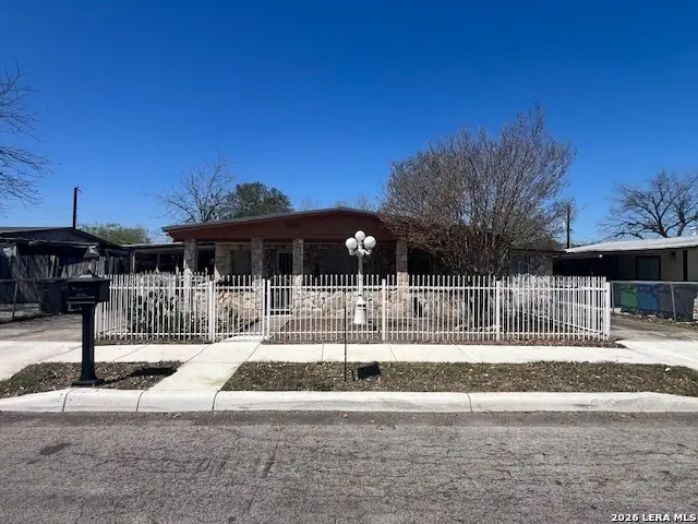 219 SW 37th
