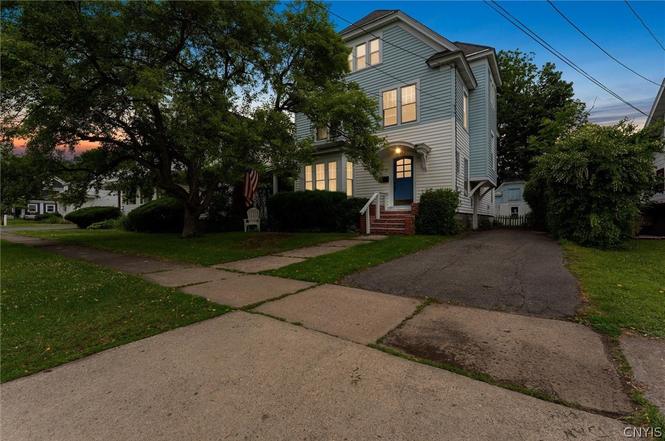 457 S 4th St