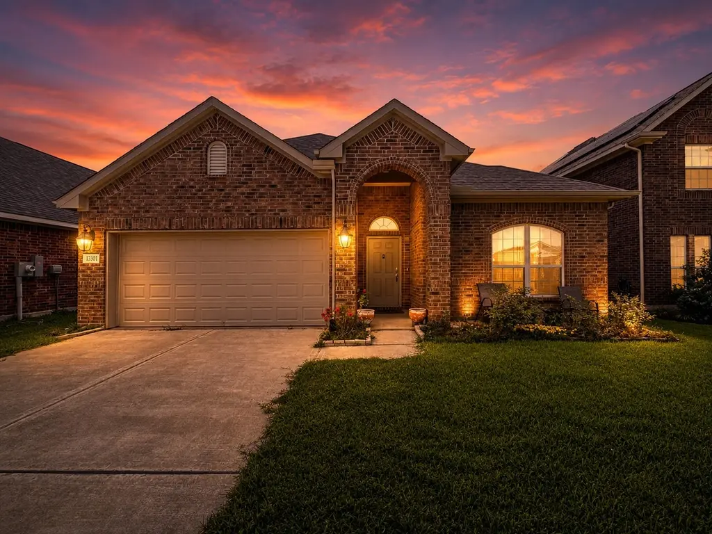 13301 Suntail Ct