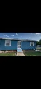 803 N Sosa St