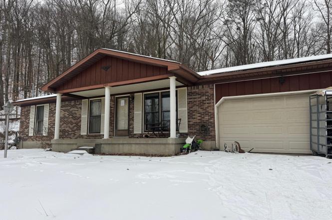 569 Castleman Branch Rd