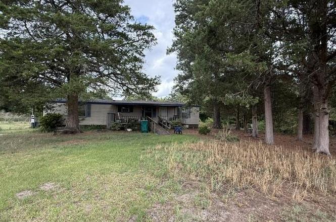 9421 Academy Rd