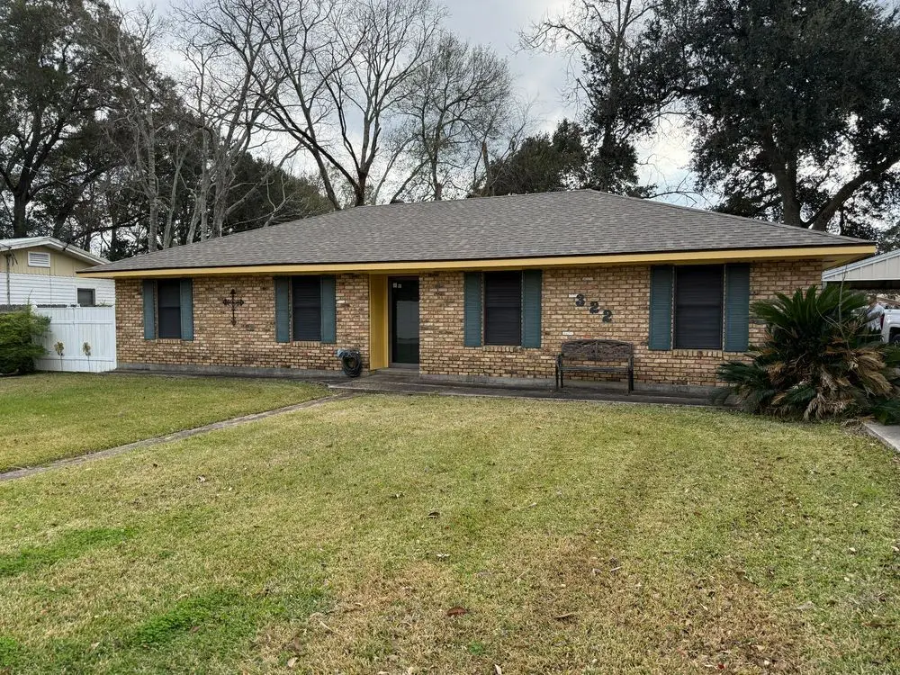 322 Crestlawn Dr