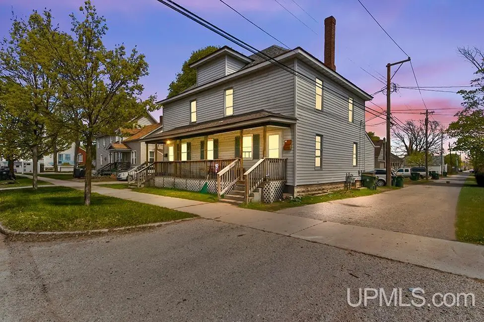 211 S 14th St