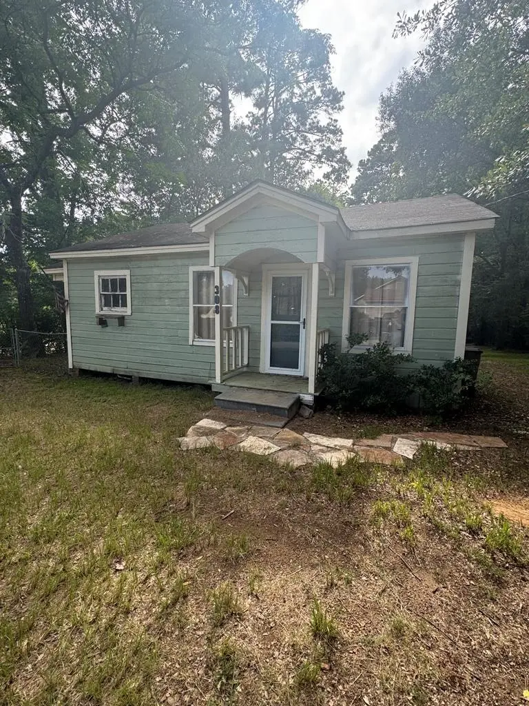 308 Cypress St