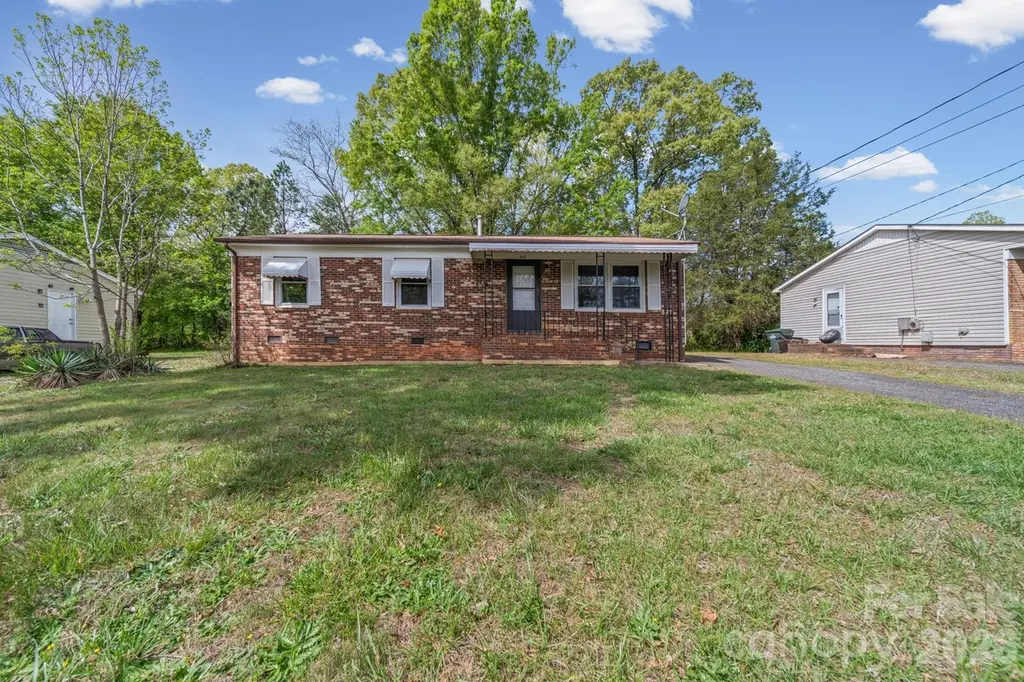 661 Kilborne Dr