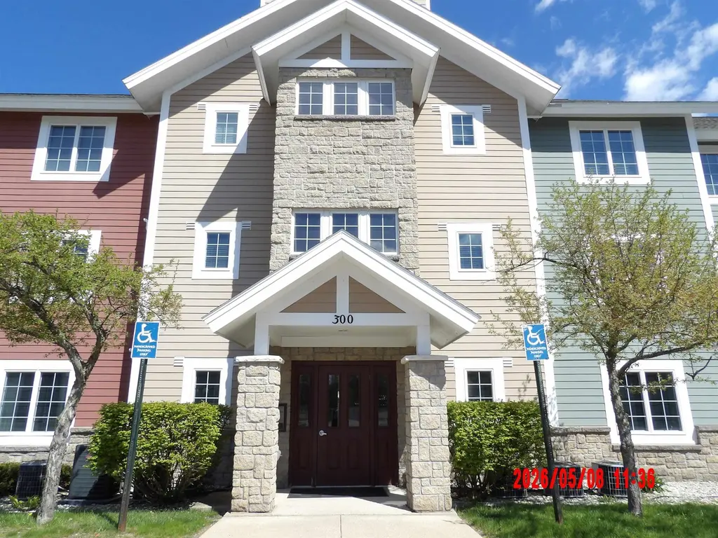 1246 Sunnyside #306