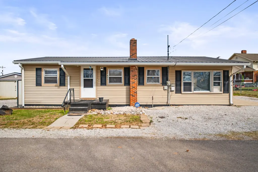 299 Tate Dr