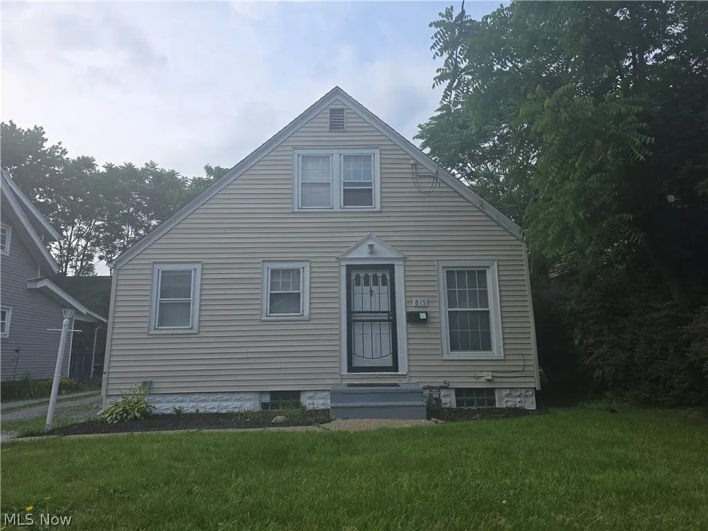 815 Russell Ave