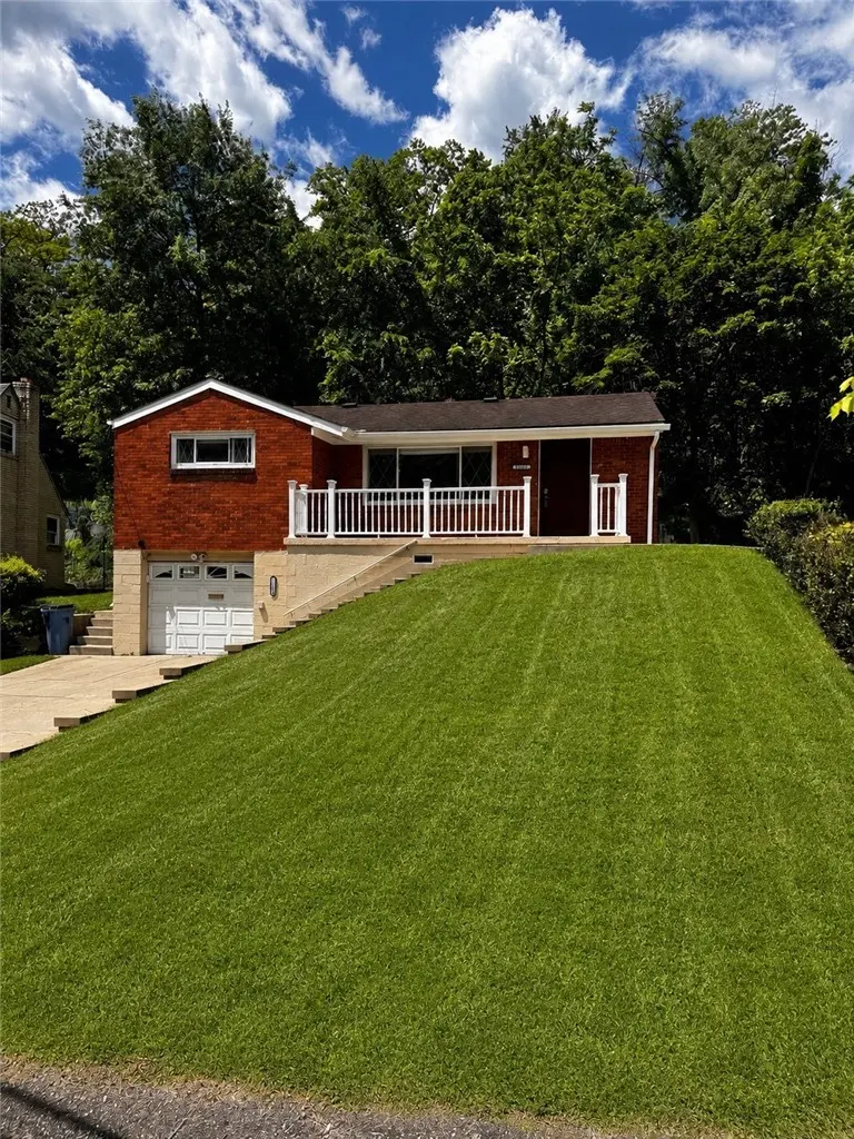11228 Azalea Dr