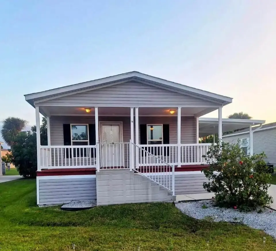 76 Sandhill Blvd