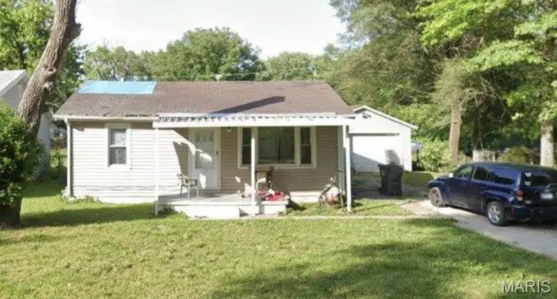 1617 Mullens Ave