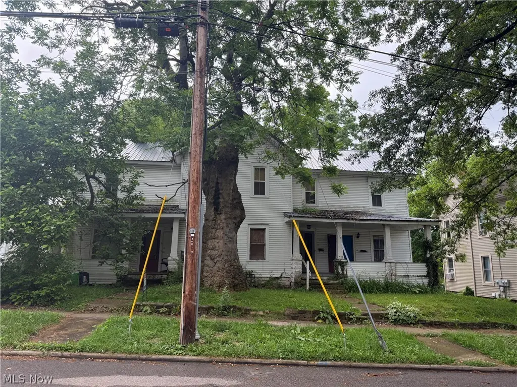 523 College Ave