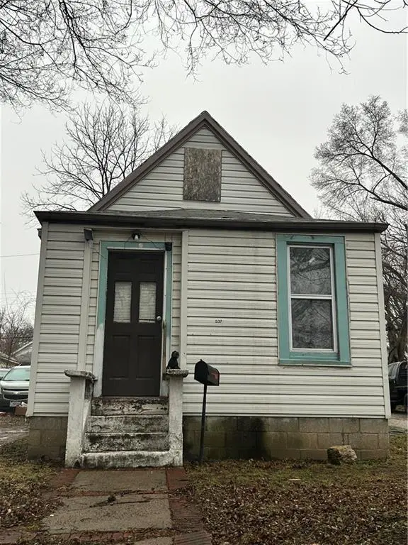 537 S Cedar Ave