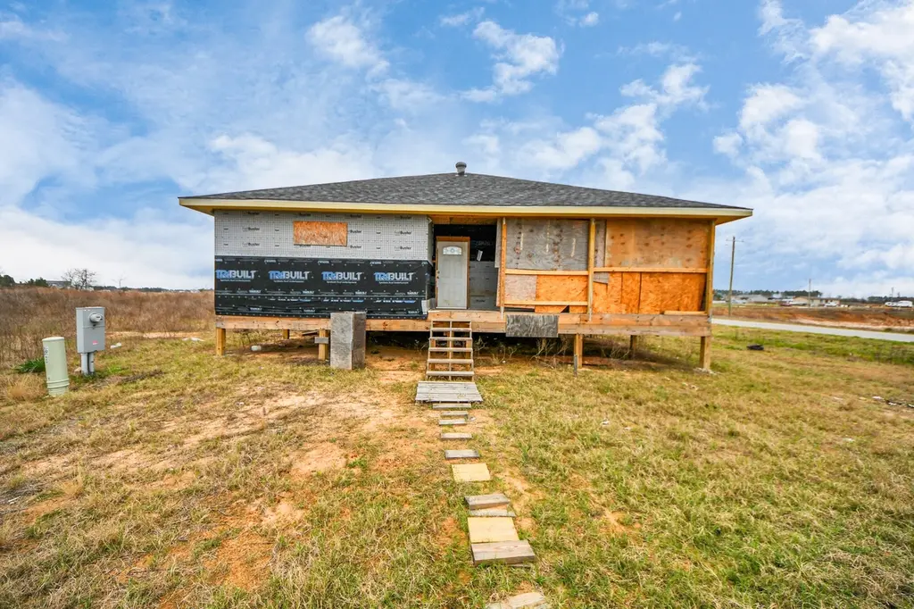 849 Road 5812