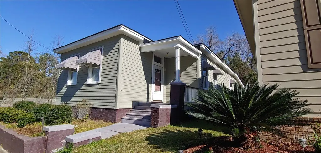 114 Adair St