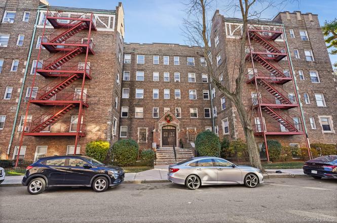 19 William St Unit 5J