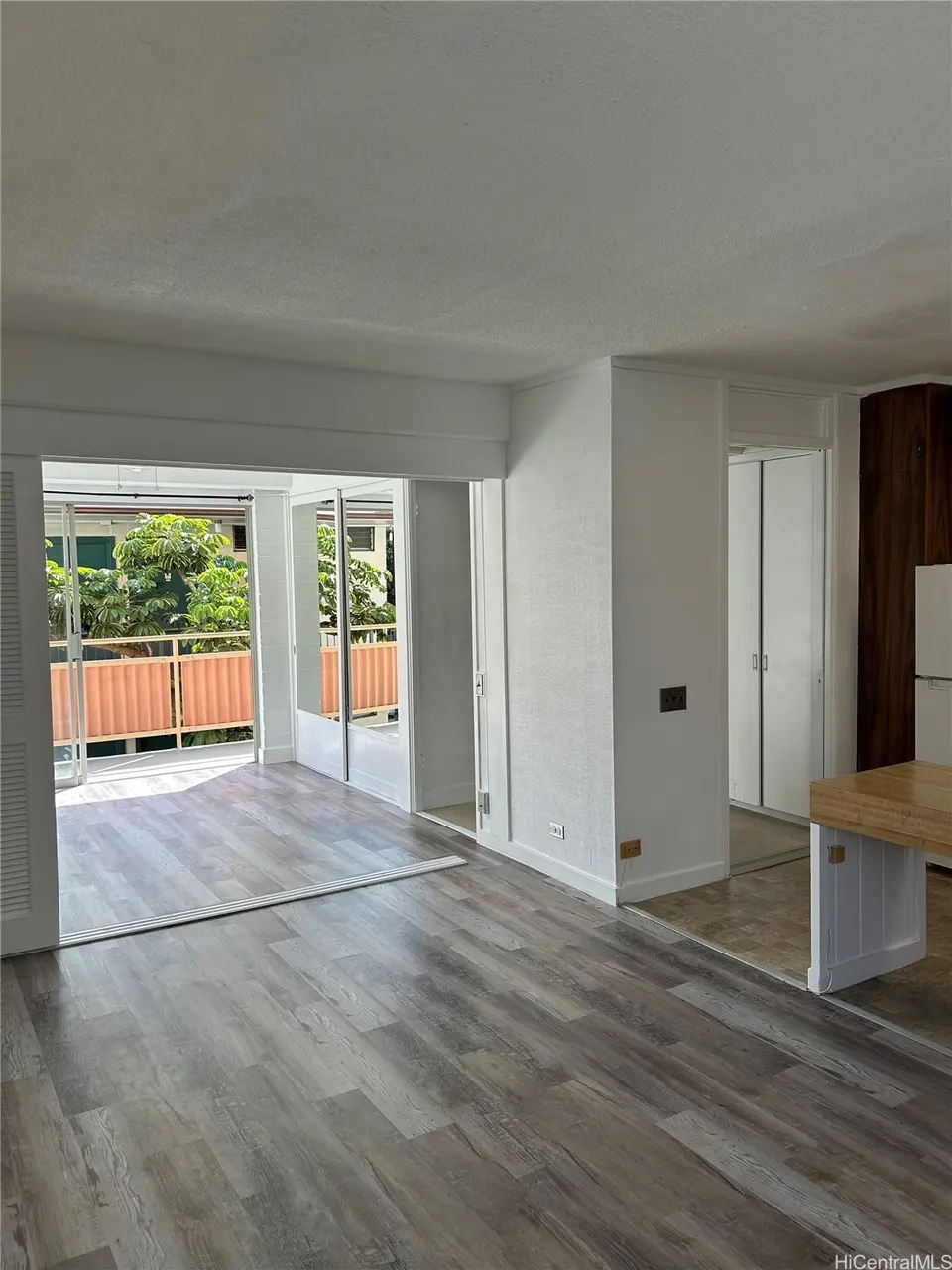 417 Nohonani St #414
