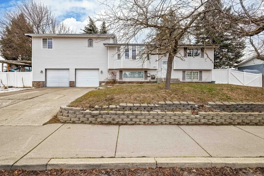 14315 E 24th Ave