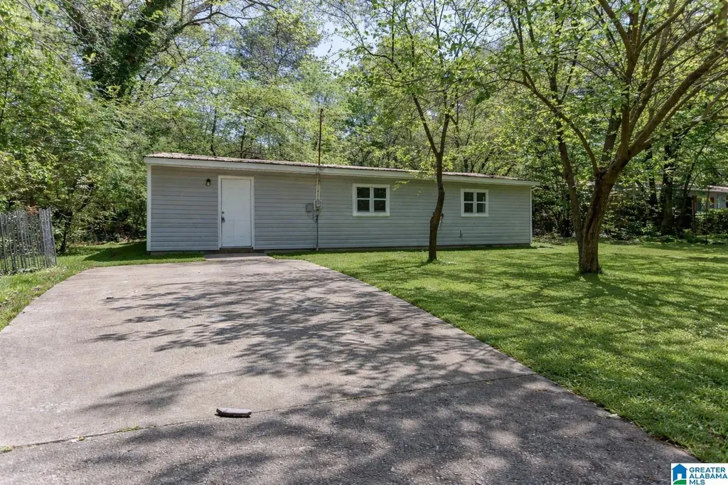 213 Meadowdale Ave