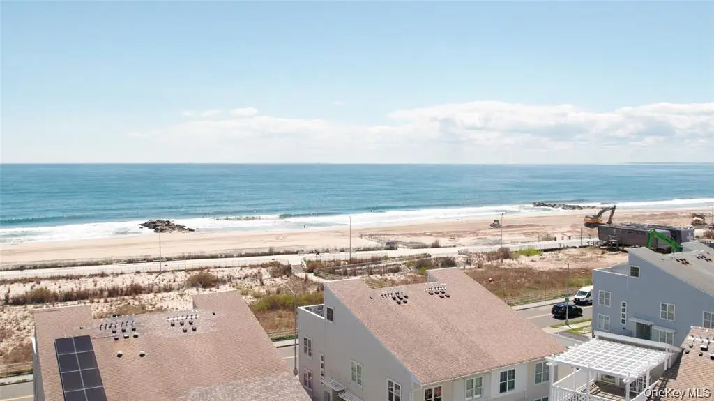 6910 Beach Front Rd
