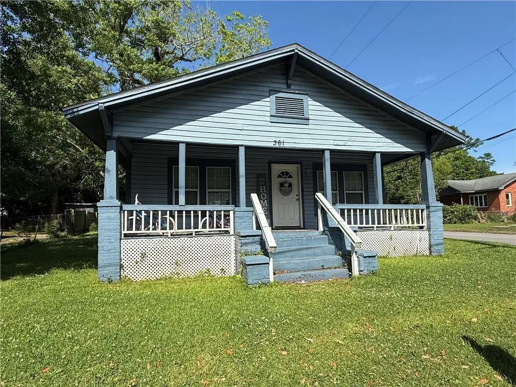 361 Fredonia St
