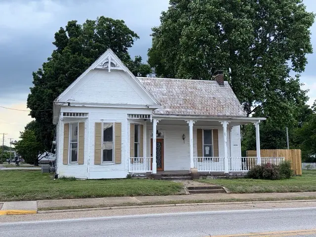 401 Cumberland St E
