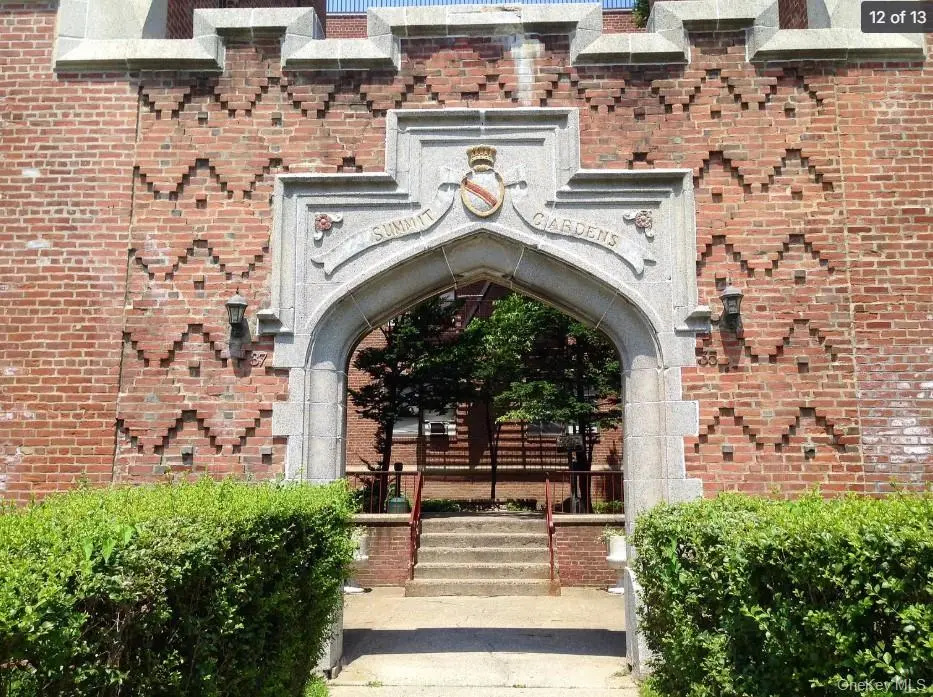37 Summit Ave Unit 3A