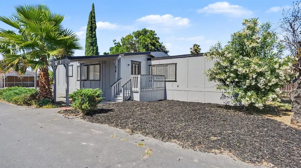 4399 Aplicella Ct #66