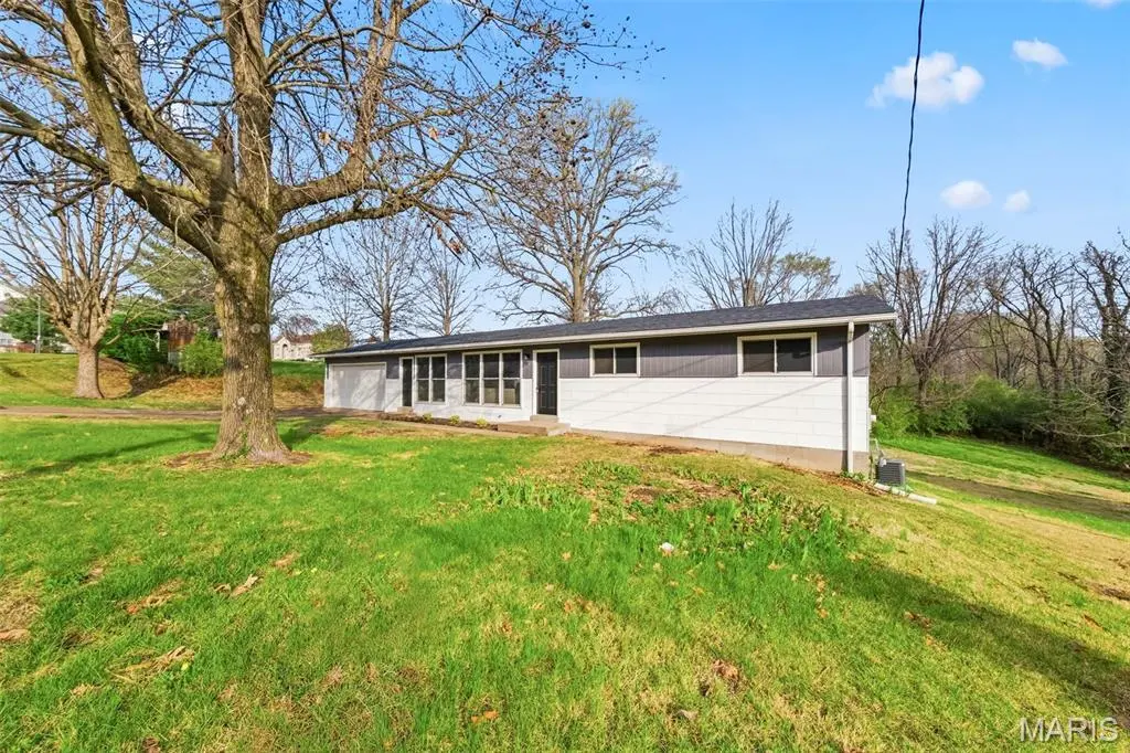 13035 Old Jamestown Rd