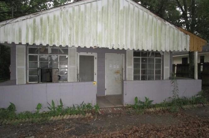 1950 Pleasant Ave
