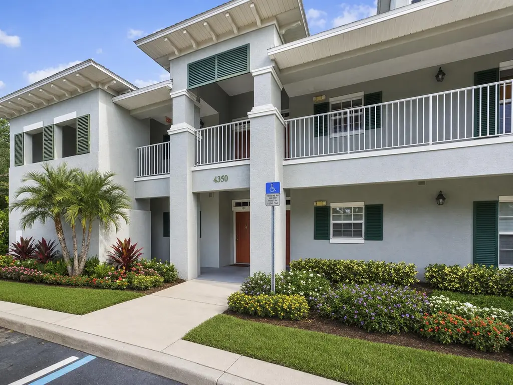 4350 Doubles Alley Dr #201