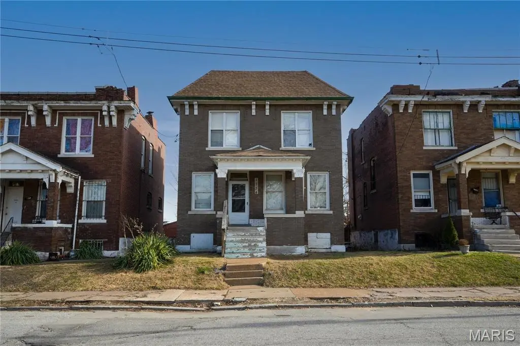 1734 N Euclid Ave
