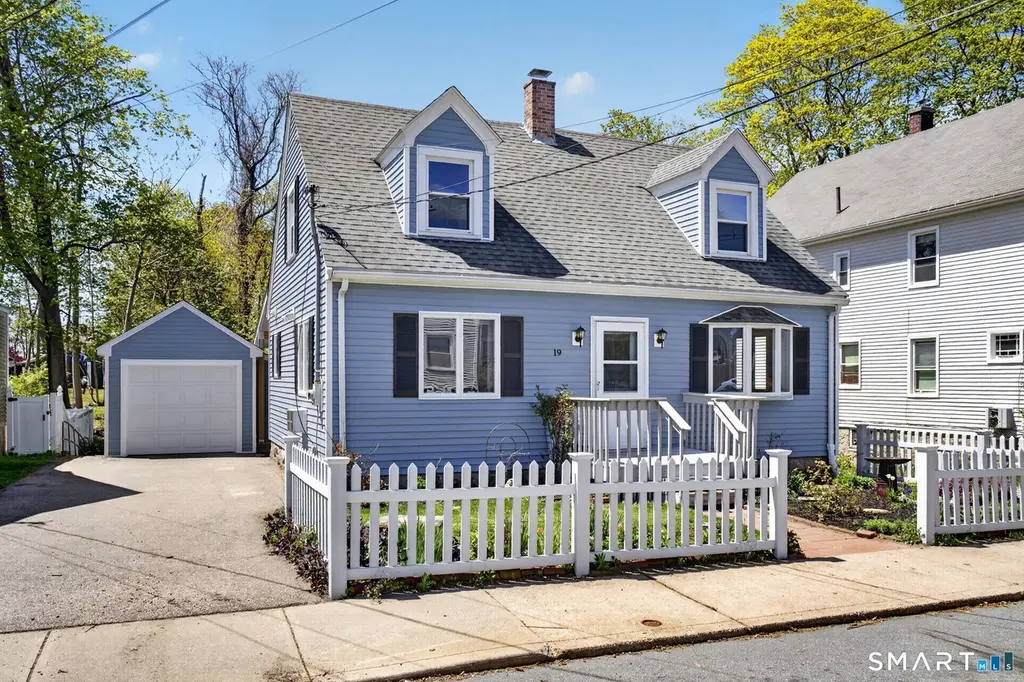 19 High St